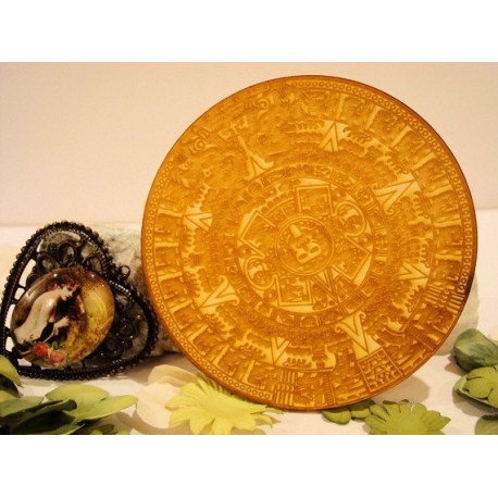 Rond gravé aztèque 1910 embellissement en bois pour vos créations
