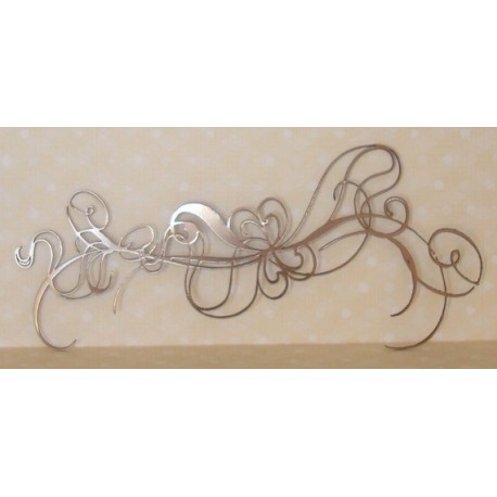 arabesque 532 sur un plexi de couleur or un embellissement pour le scrapbooking