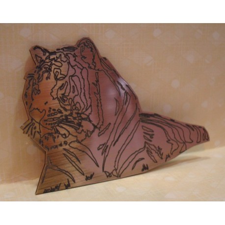 tigre 524 gravé sur un plexi de couleur or un embellissement pour le scrapbooking