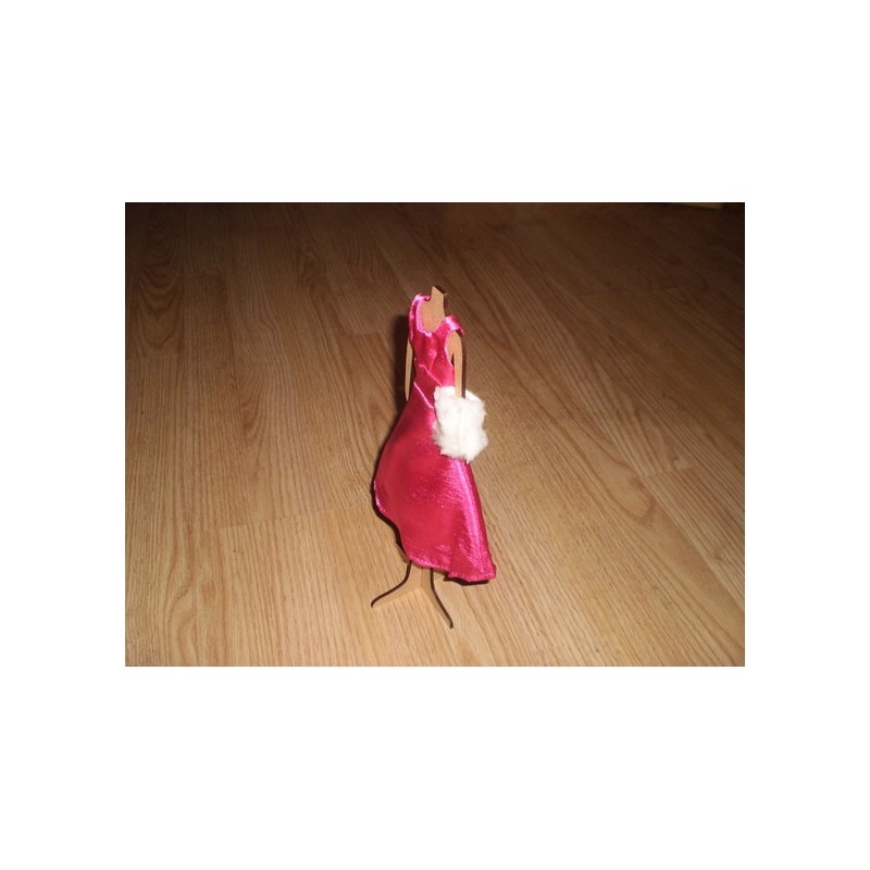 Cintre HD046 pour vêtement de poupée mannequin sur pied démontable